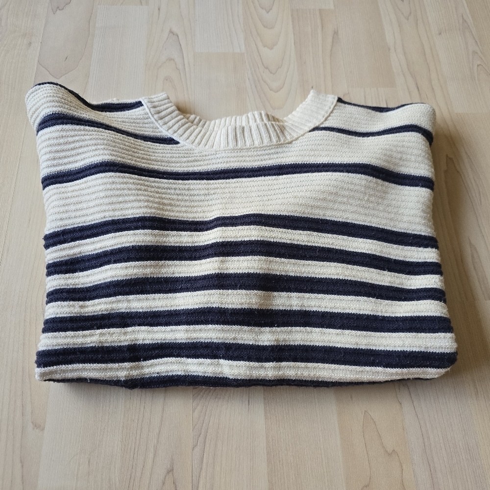 Madewell Greensboro Button Back Sweater Size Medium